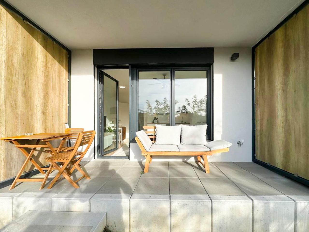 Vila Vinice プラハ エクステリア 写真